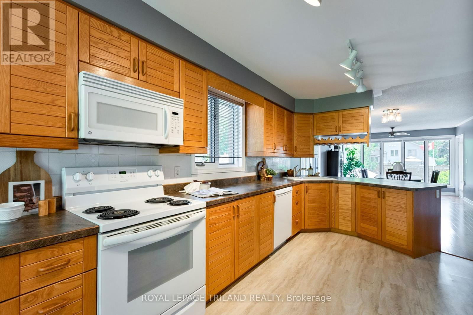 107 ALICE STREET Image 12