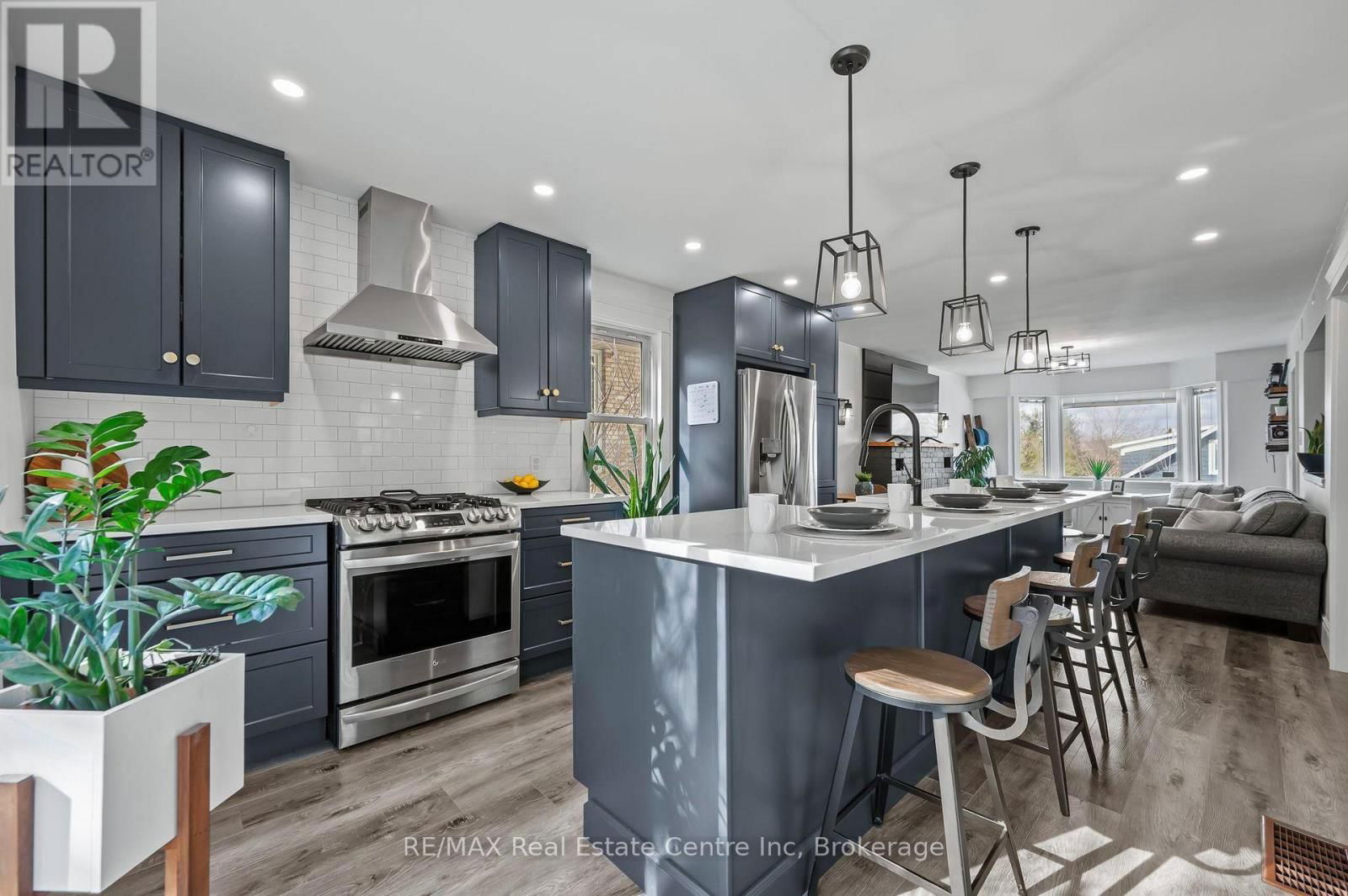 270 KATHLEEN STREET Image 1