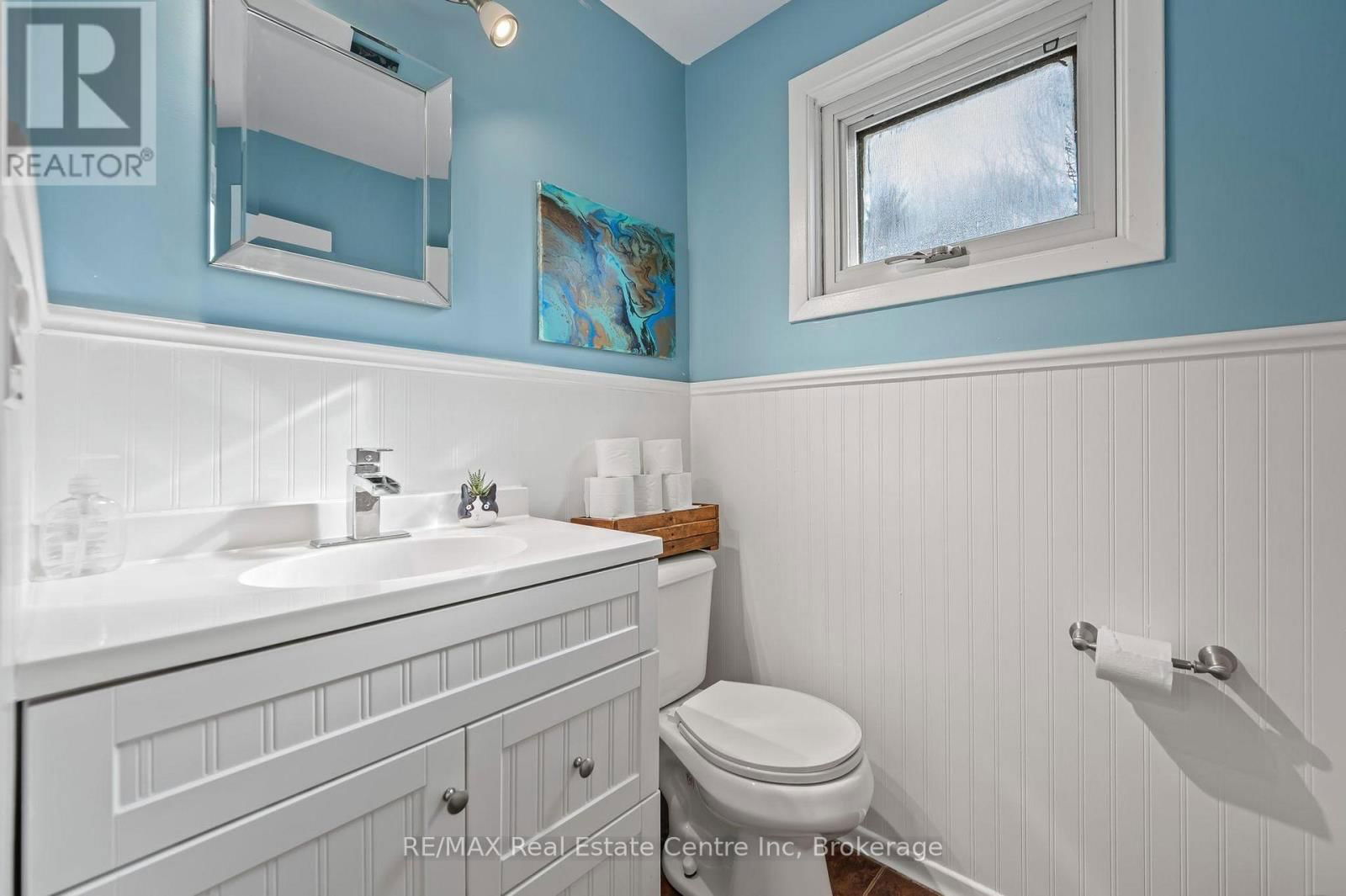 270 KATHLEEN STREET Image 22