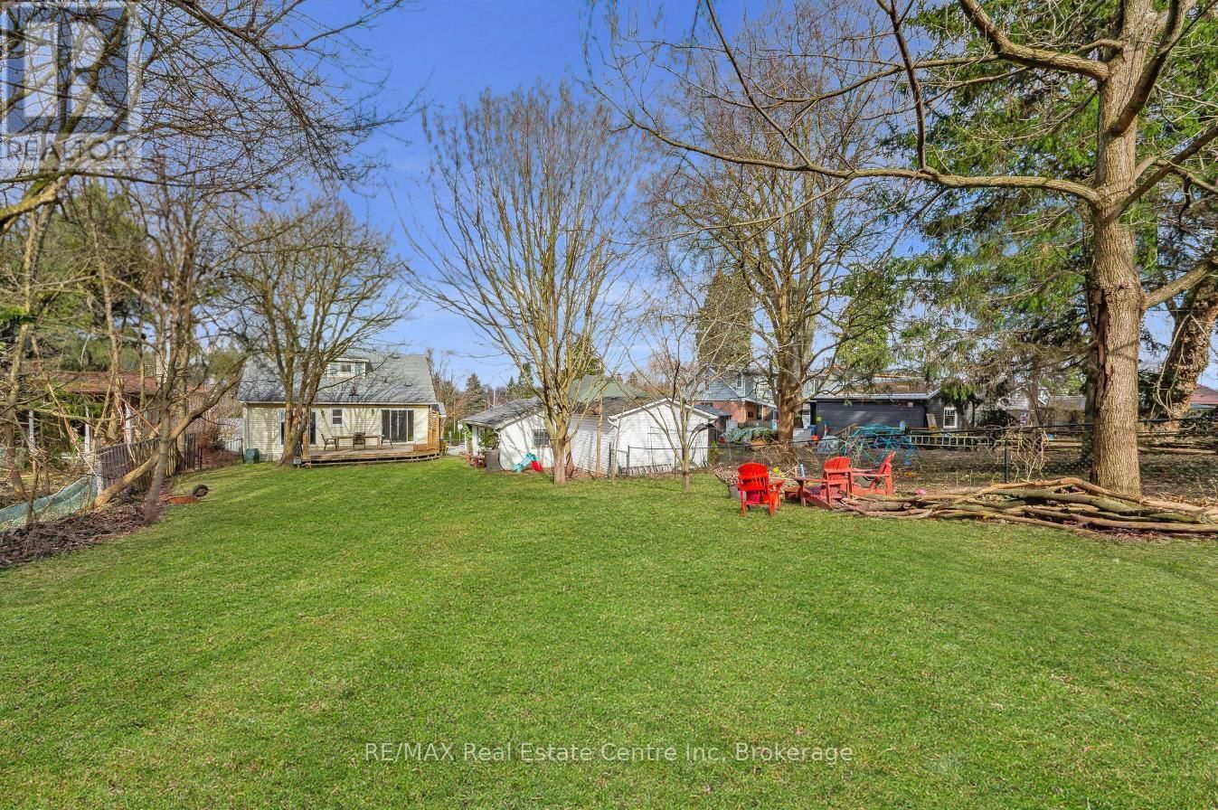 270 KATHLEEN STREET Image 32