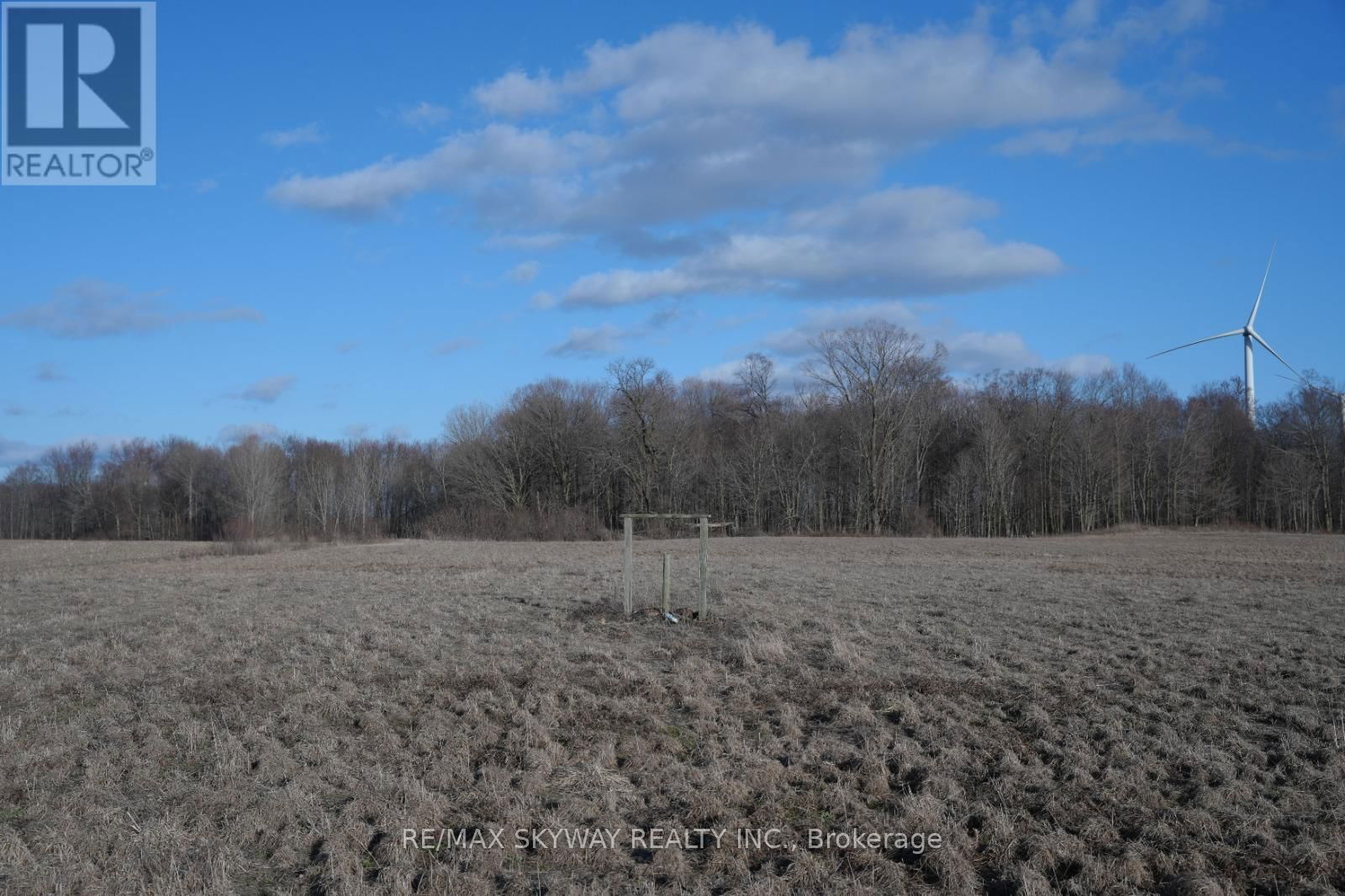 4688 GODBY ROAD Image 17