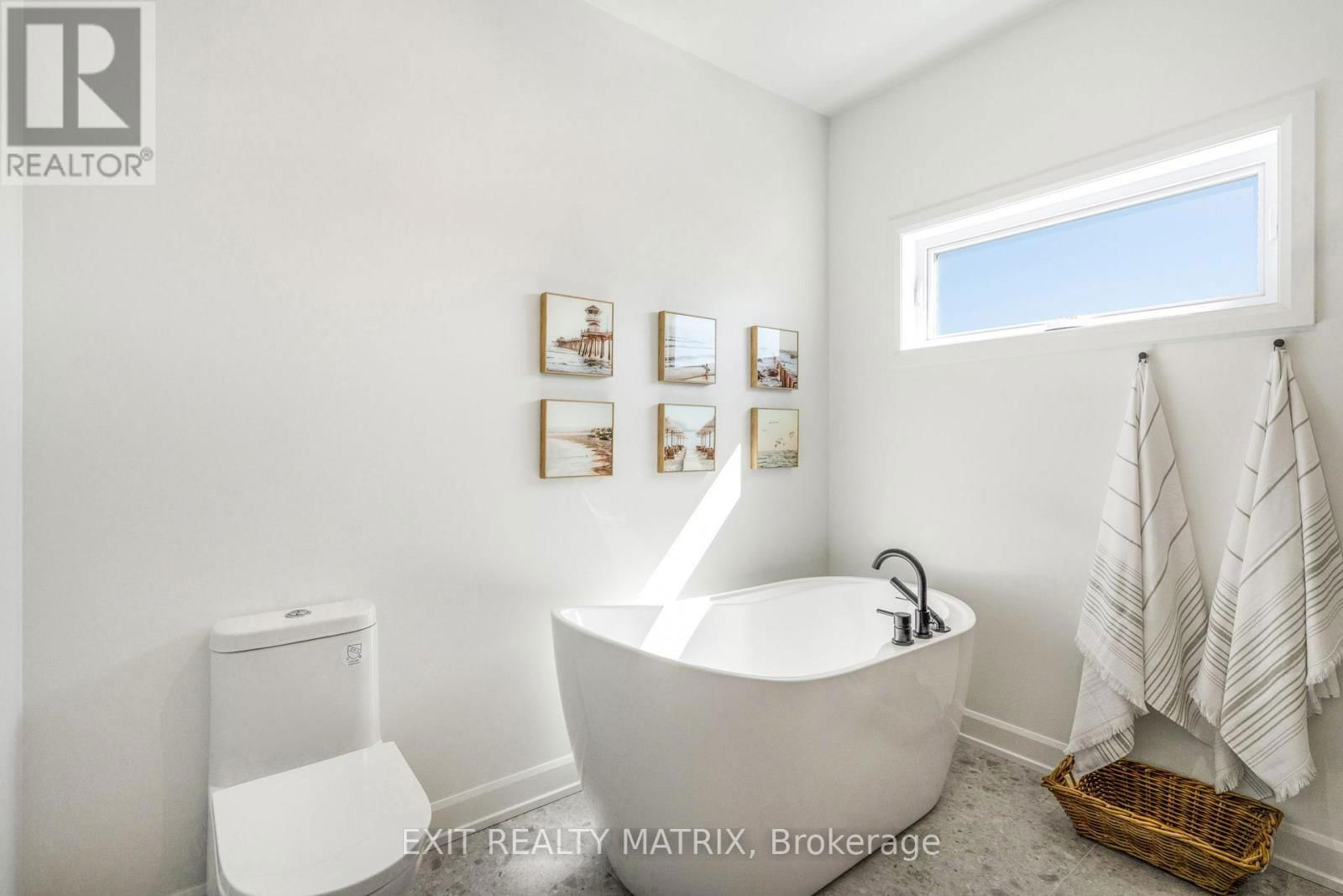29 MAYER STREET Image 14