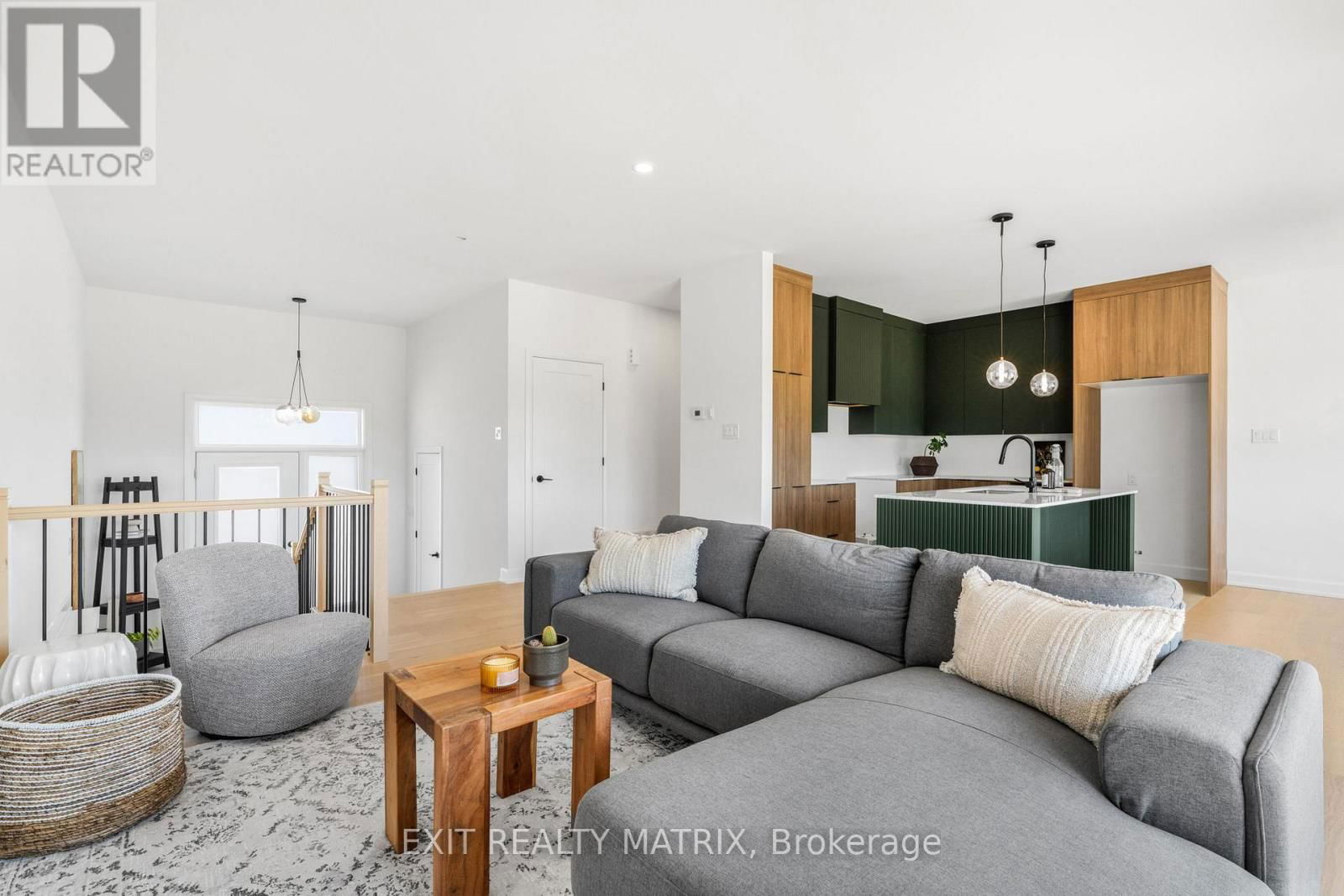 29 MAYER STREET Image 5