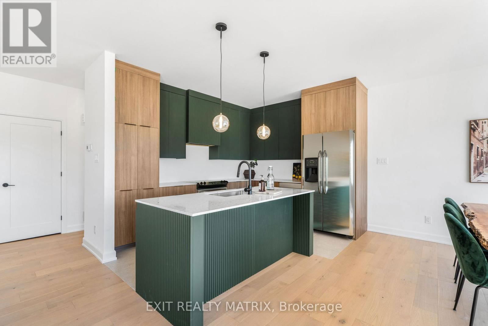 29 MAYER STREET Image 8