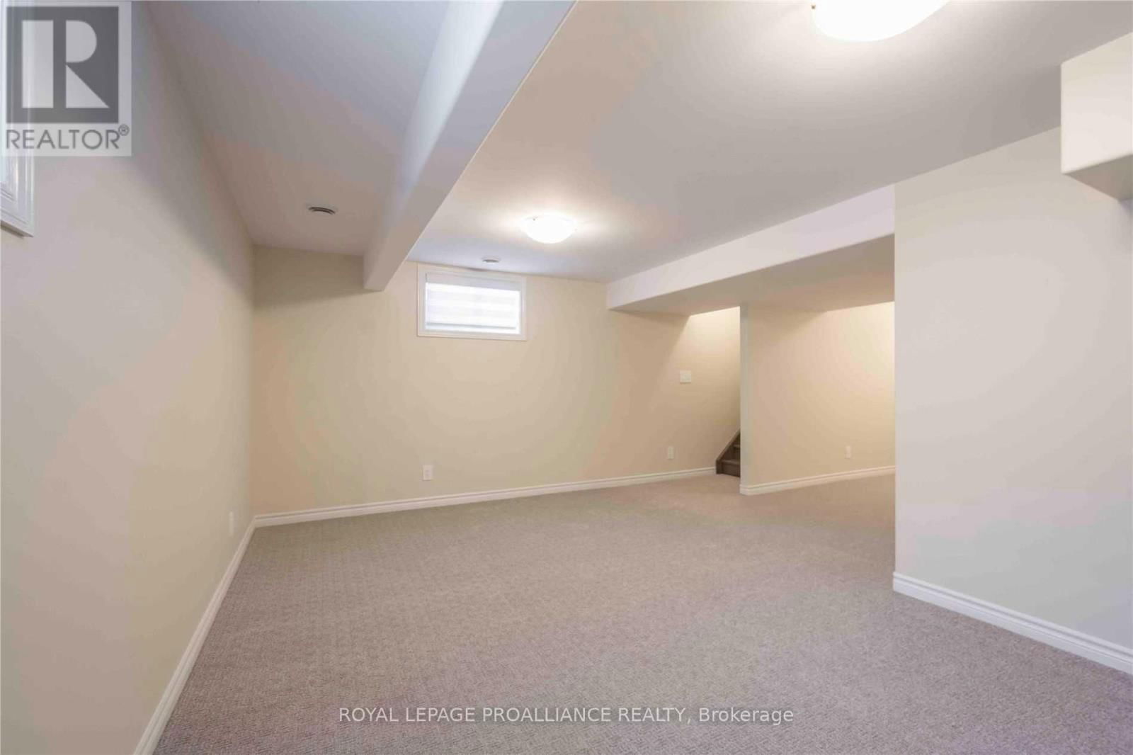 28 NIPIGON STREET Image 24