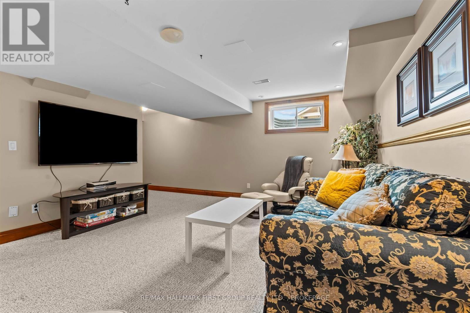 530 NORA COURT Image 33