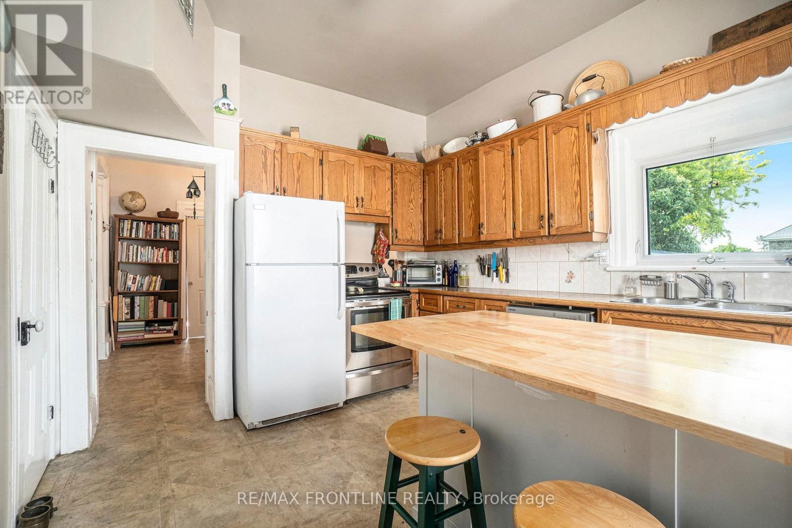 29 STRATHCONA STREET Image 11