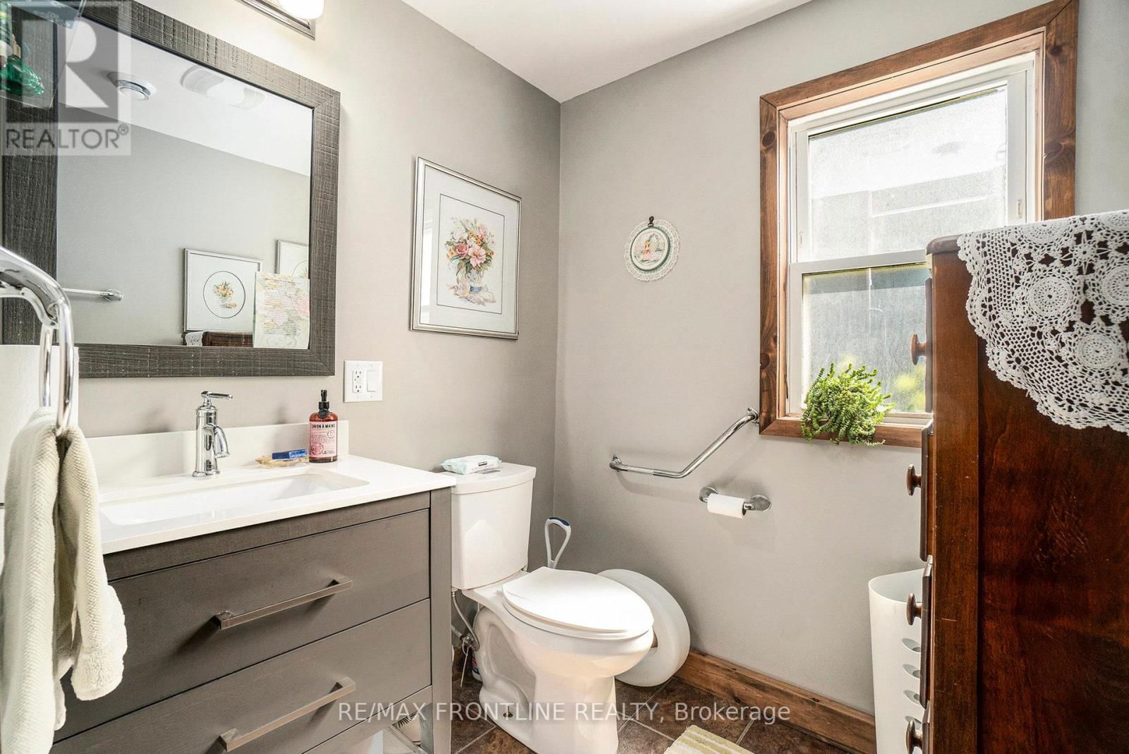 29 STRATHCONA STREET Image 20