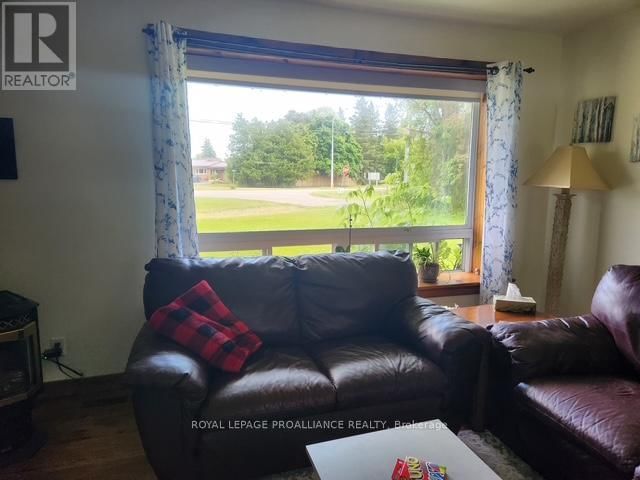 22208 LOYALIST PARKWAY Image 12