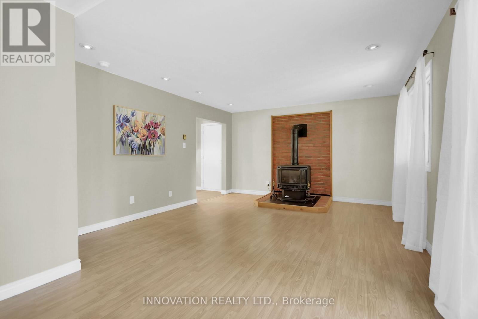 181 BAILLIE AVENUE Image 22