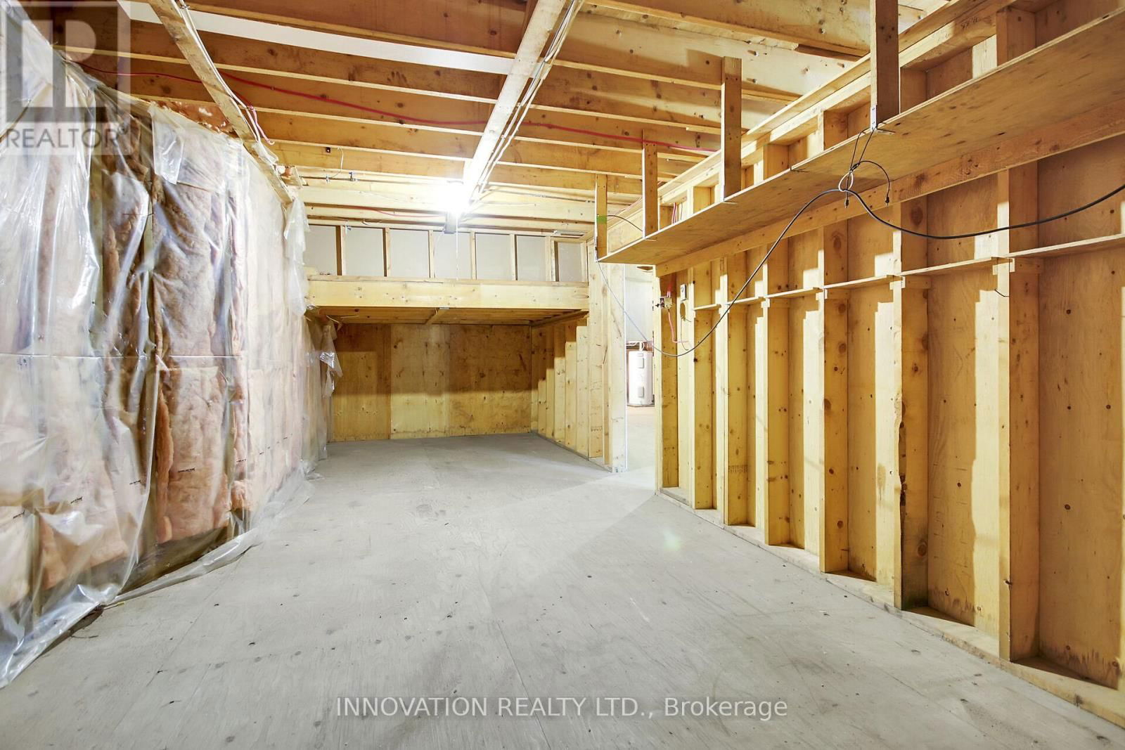 181 BAILLIE AVENUE Image 36