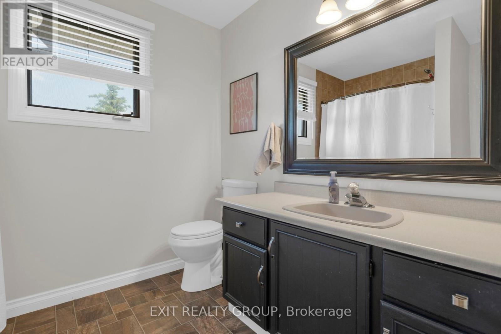 33 DUNGANNON DRIVE Image 18