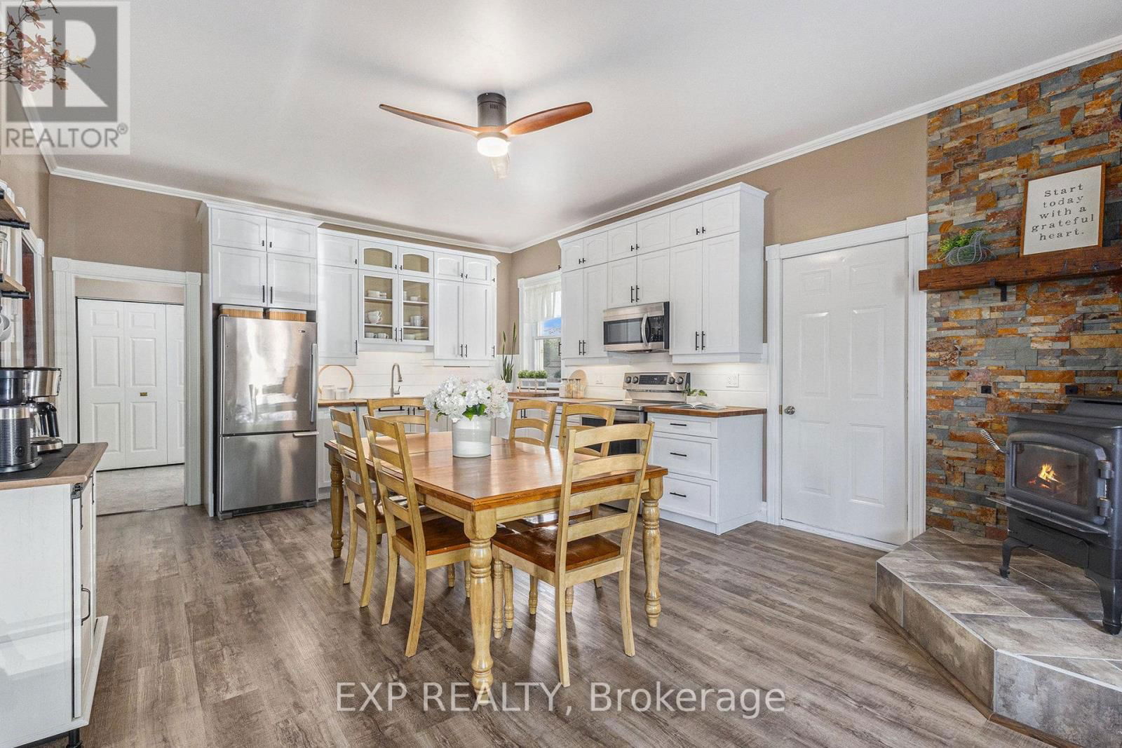 12689 MAPLE RIDGE ROAD Image 14