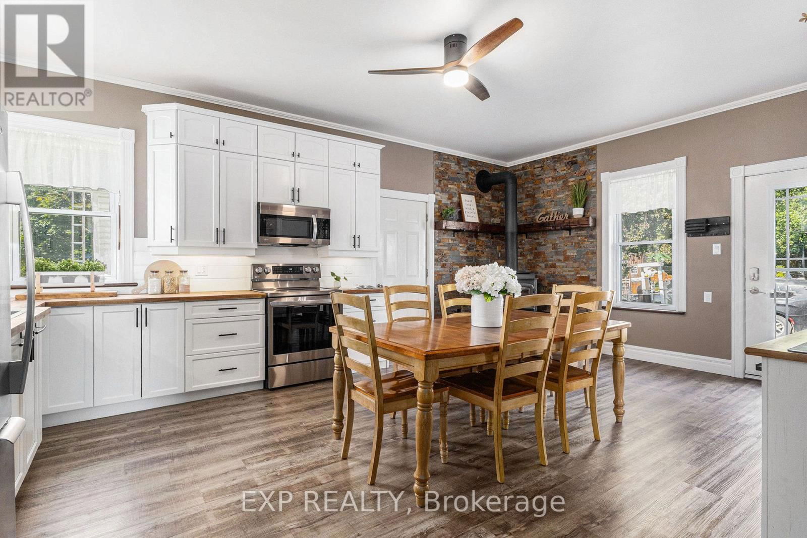12689 MAPLE RIDGE ROAD Image 18