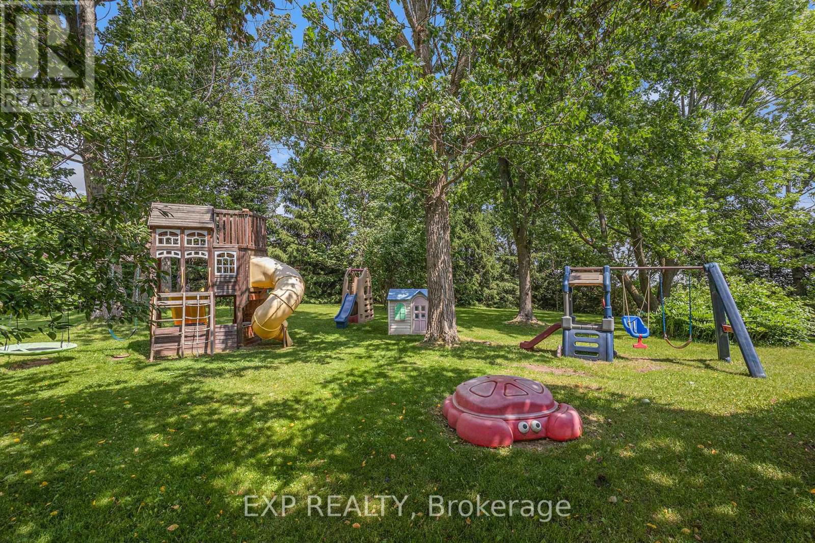 12689 MAPLE RIDGE ROAD Image 33