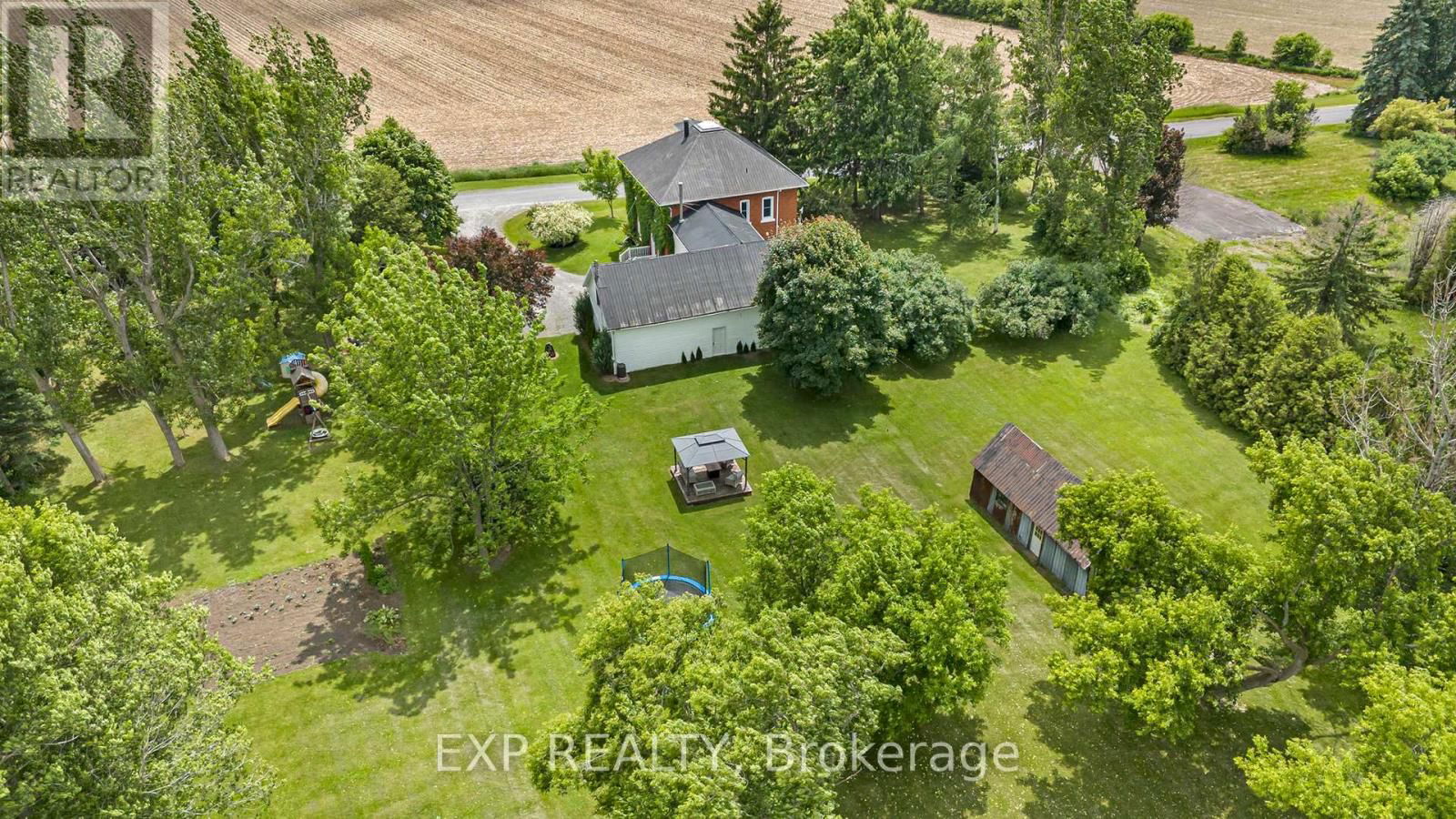 12689 MAPLE RIDGE ROAD Image 42