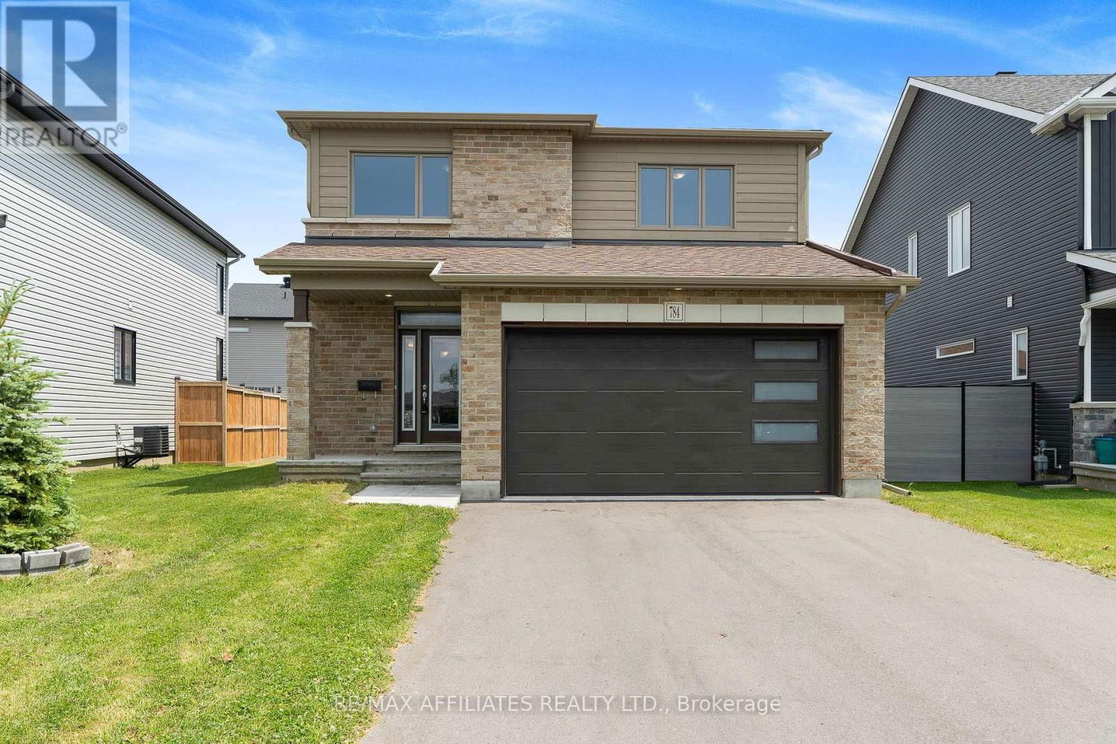 784 NAMUR STREET Image 2