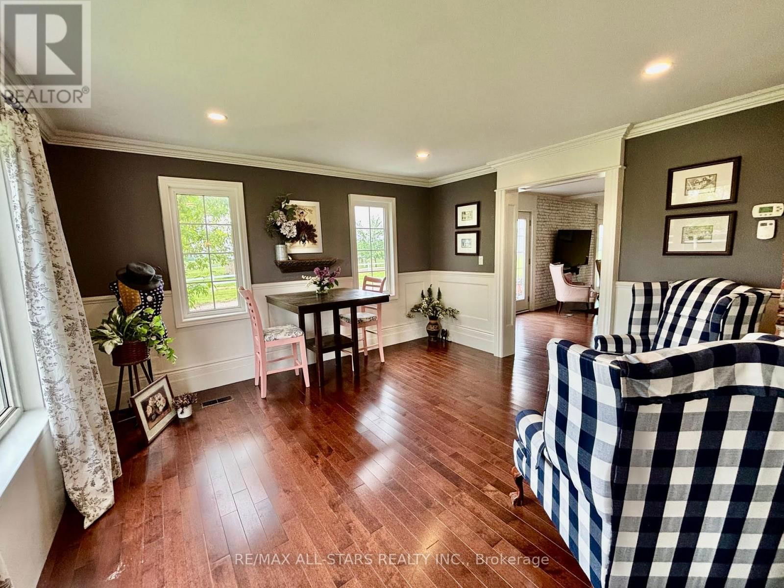 777 CAMBRAY ROAD Image 12