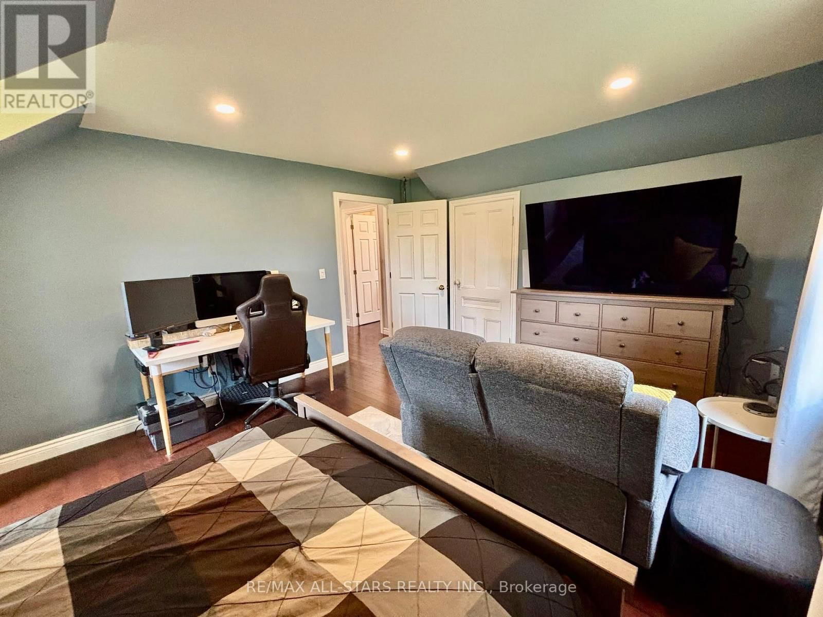 777 CAMBRAY ROAD Image 18