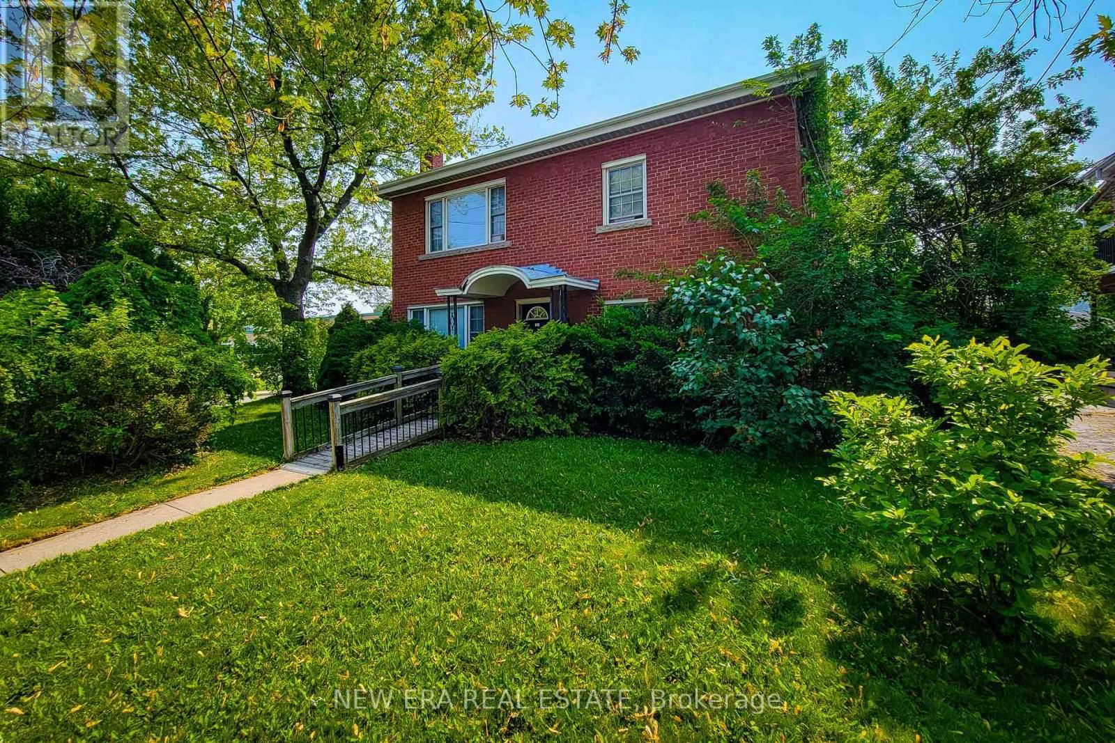 131 ERINDALE AVENUE Image 2