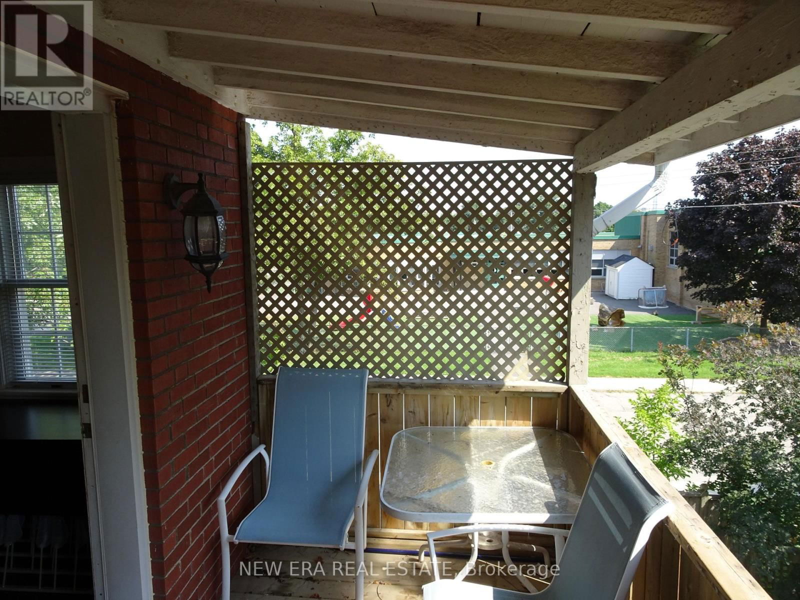 131 ERINDALE AVENUE Image 39