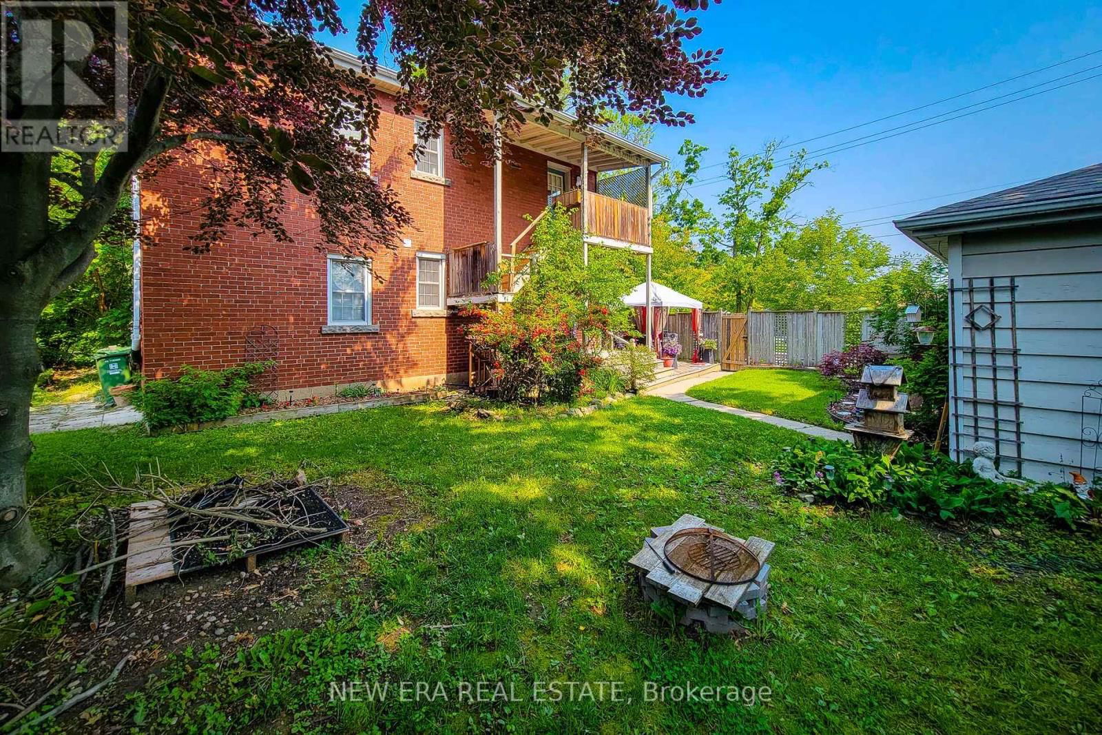 131 ERINDALE AVENUE Image 6