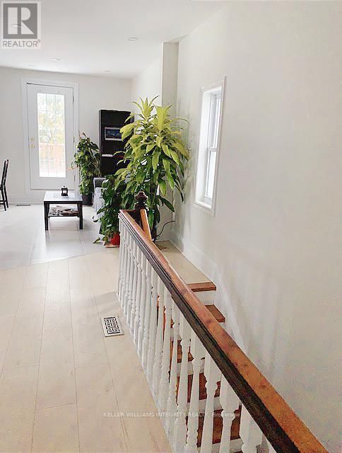 Unit A - 58 LEBRETON STREET NORTH Image 3