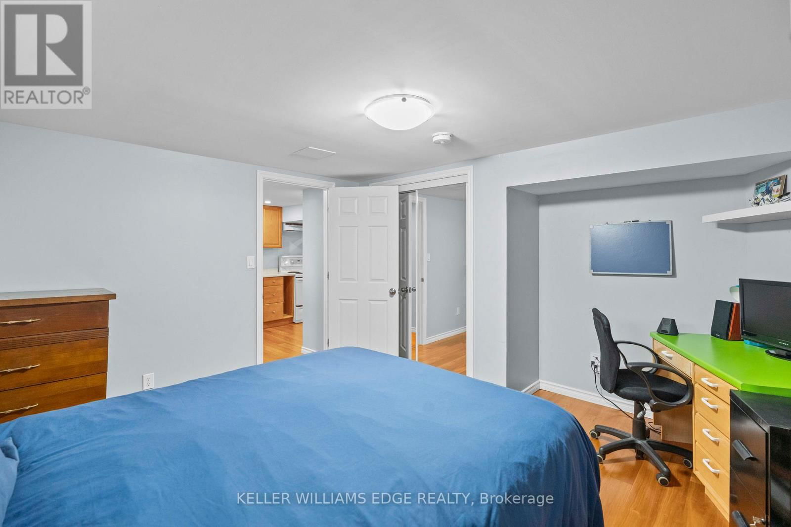 2 WEST 22ND STREET Image 35