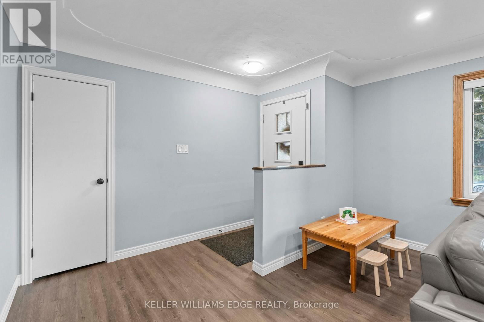 2 WEST 22ND STREET Image 7