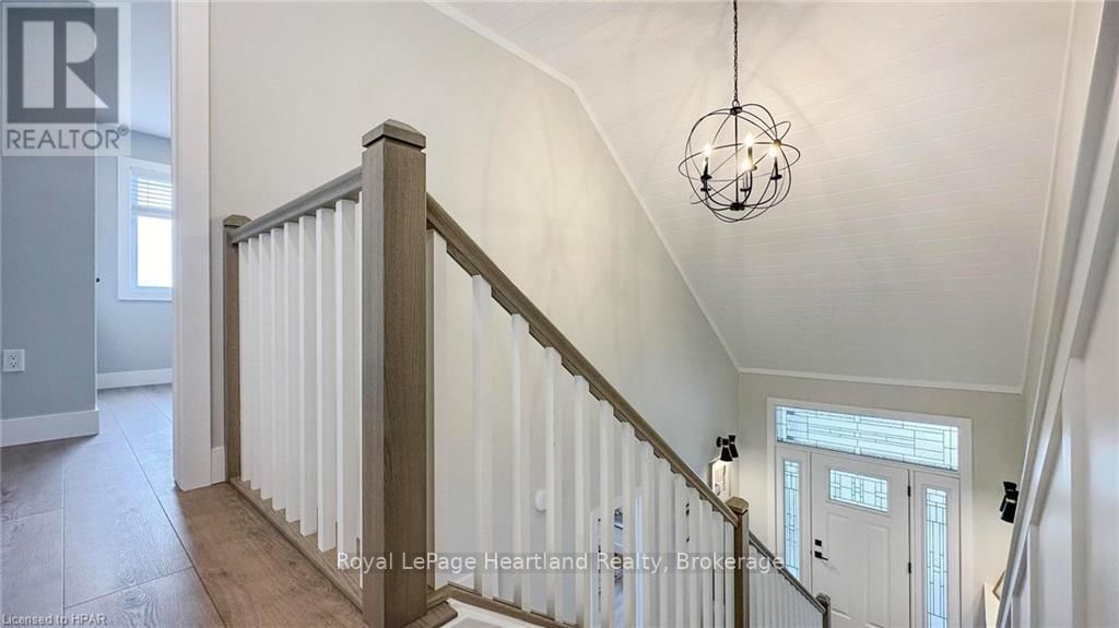 171 KINGFISHER LANE Image 28
