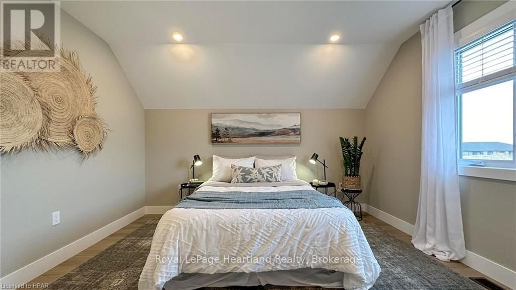 171 KINGFISHER LANE Image 33