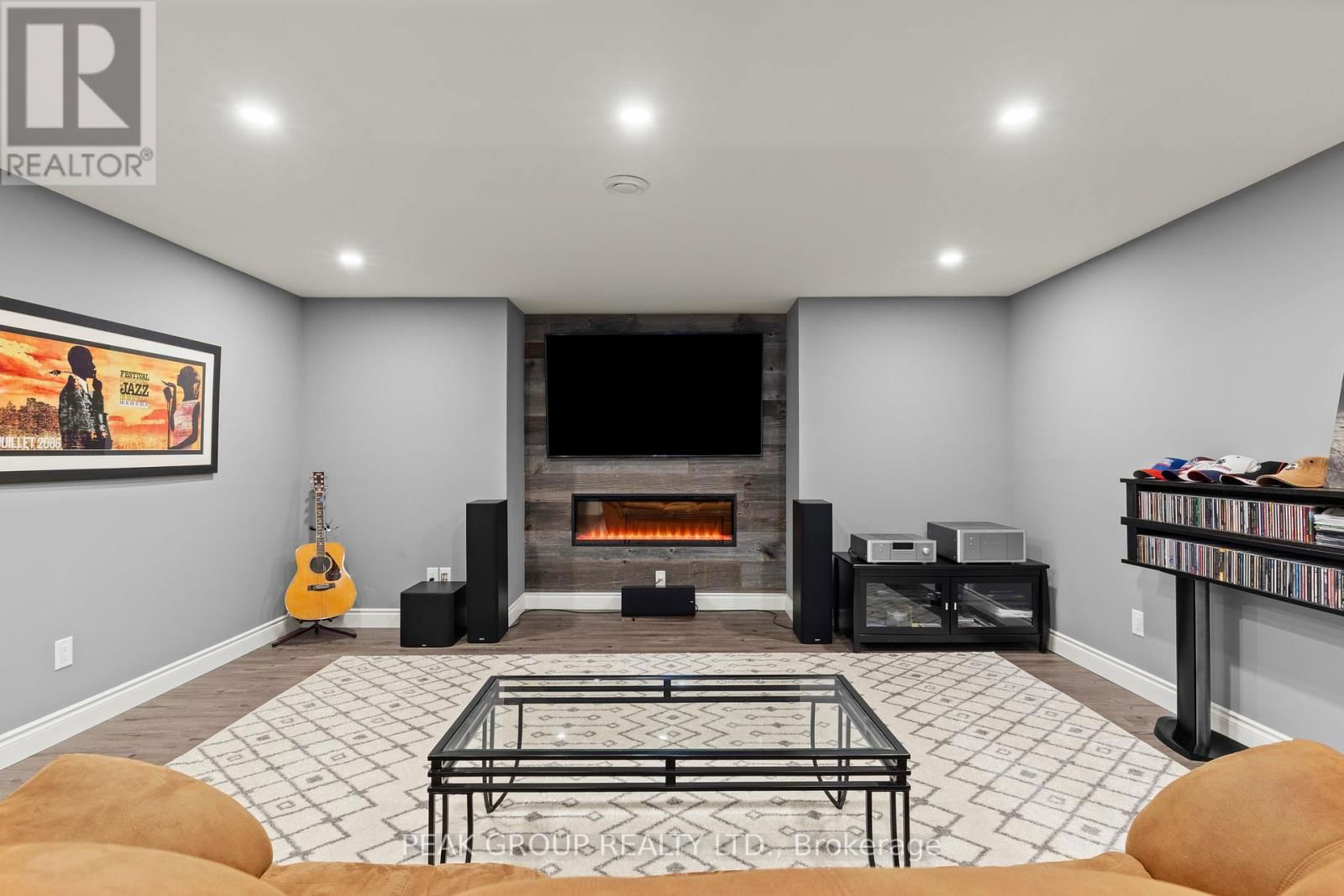 52 DERBYSHIRE DRIVE Image 28