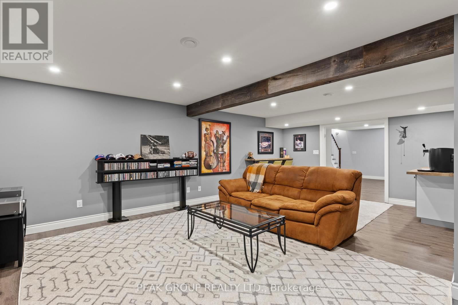 52 DERBYSHIRE DRIVE Image 29