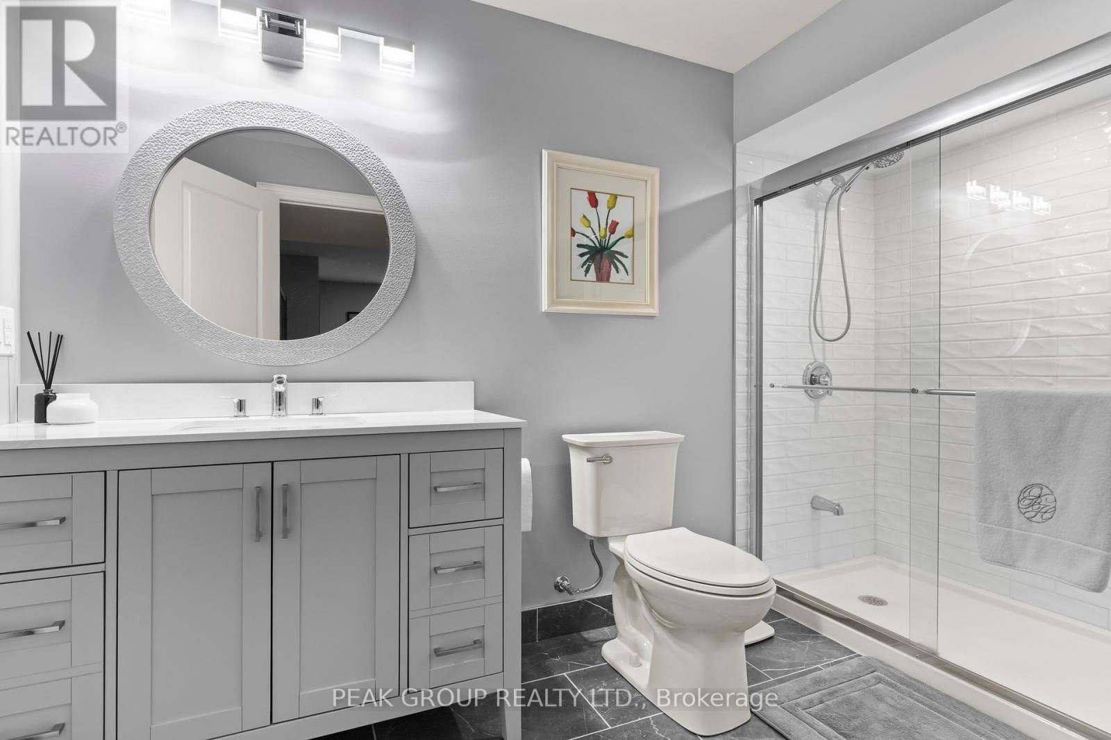 52 DERBYSHIRE DRIVE Image 31