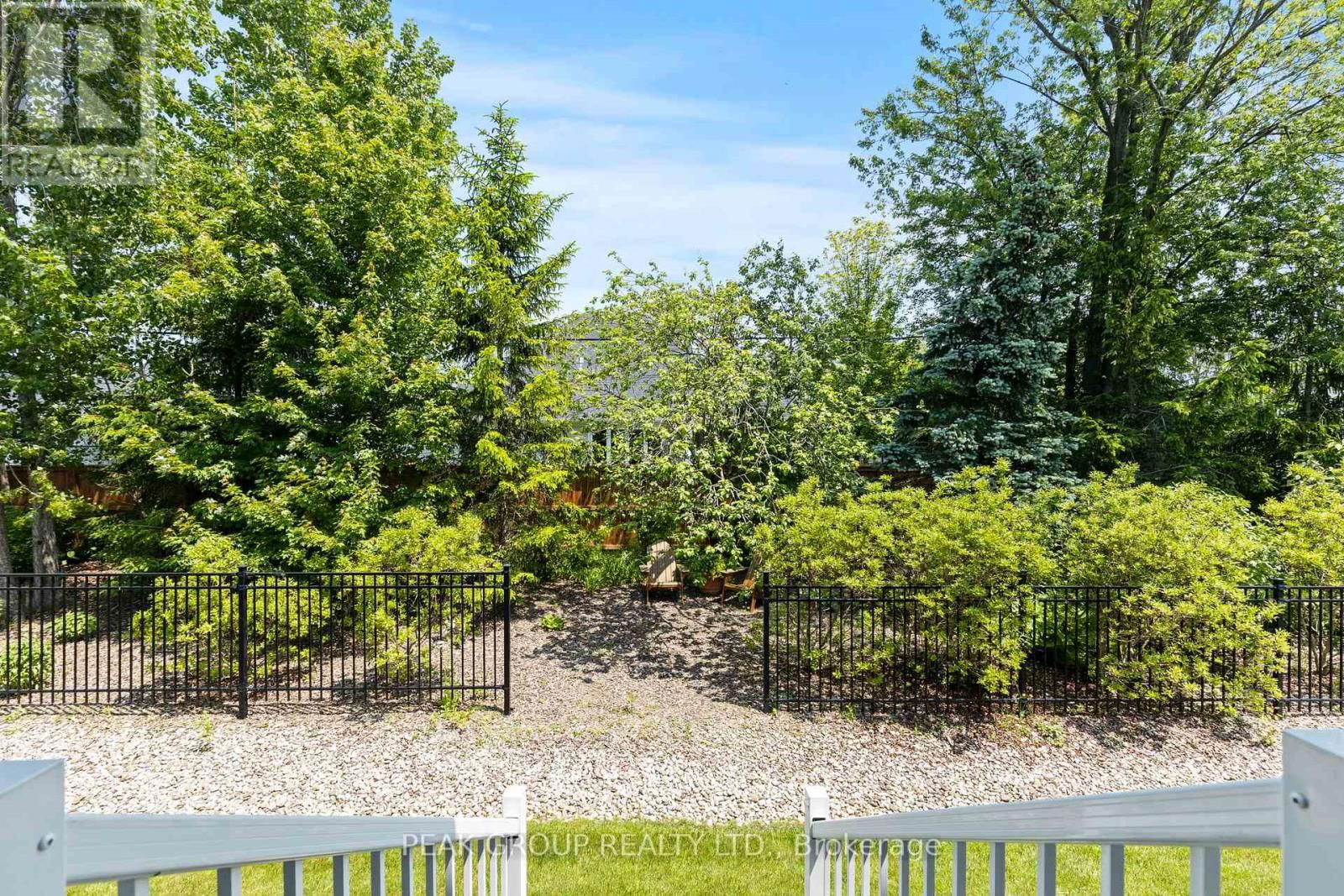 52 DERBYSHIRE DRIVE Image 36