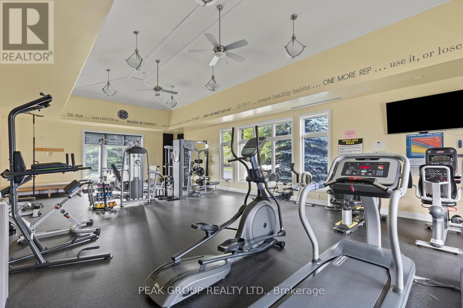 52 DERBYSHIRE DRIVE Image 49