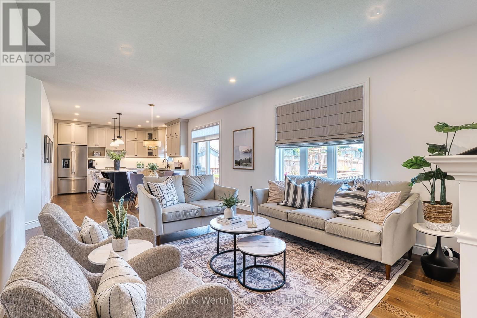 71 FORBES CRESCENT Image 13