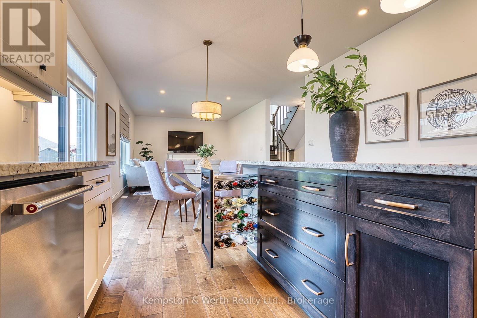 71 FORBES CRESCENT Image 20