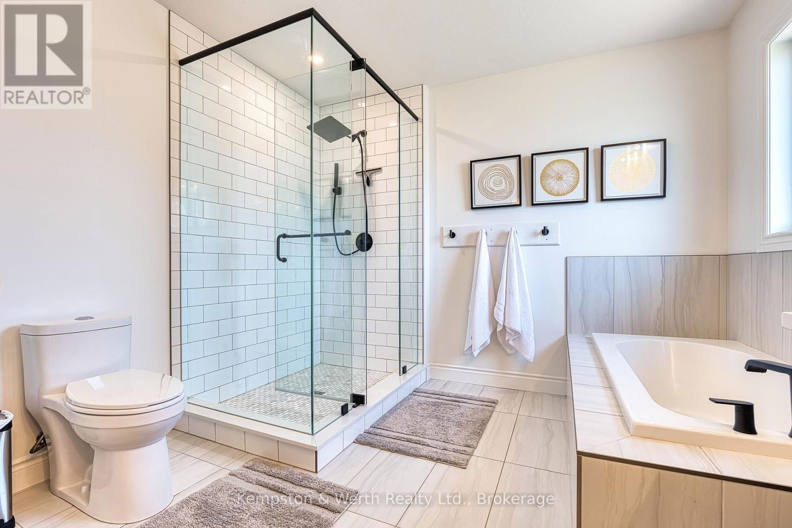 71 FORBES CRESCENT Image 34