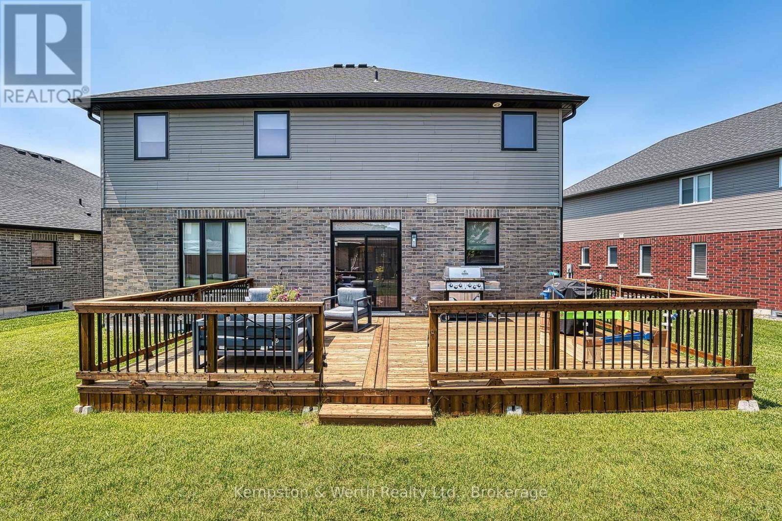 71 FORBES CRESCENT Image 43