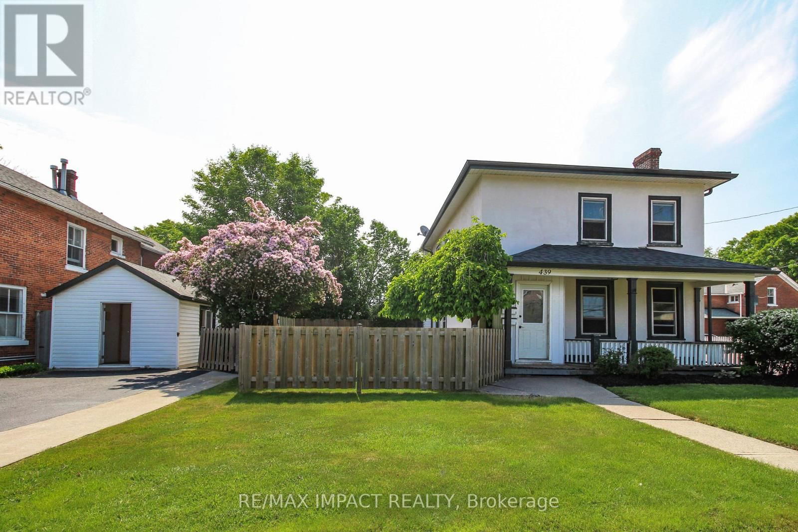 439 DIVISION STREET Image 1