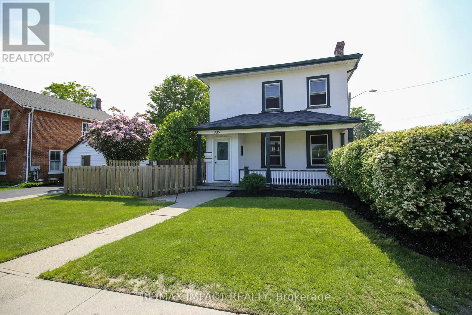 439 DIVISION STREET Image 2