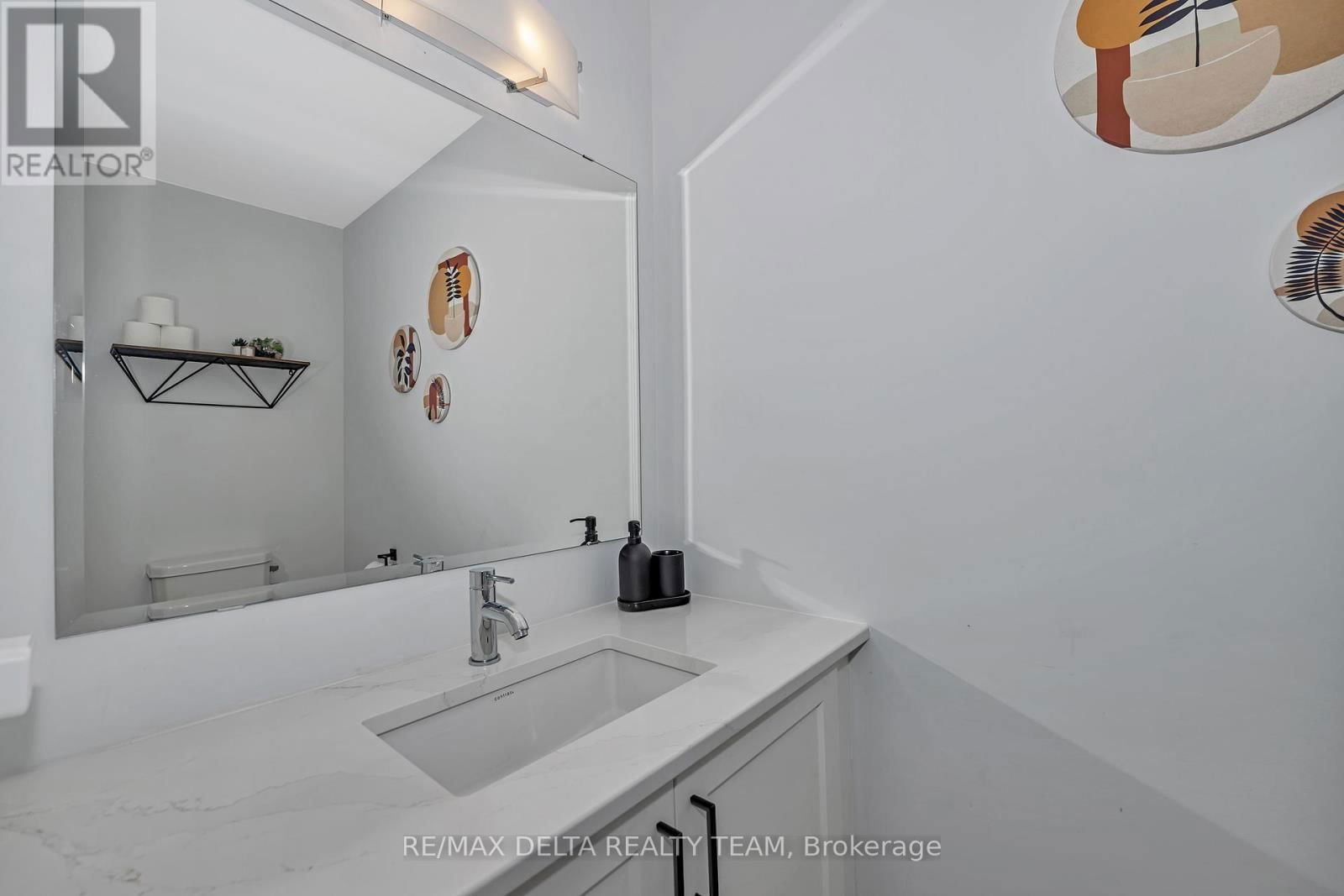128 CREVASSE ROAD Image 11