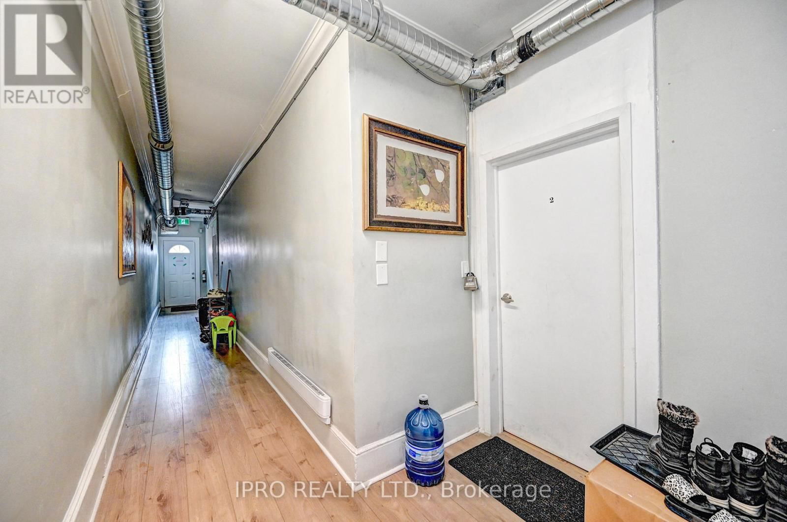 15 AINSLIE STREET NORTH Image 16