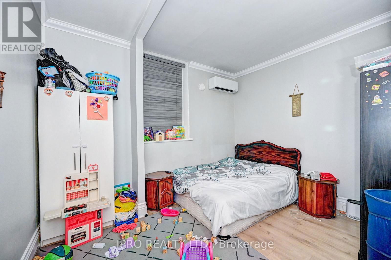 15 AINSLIE STREET NORTH Image 6