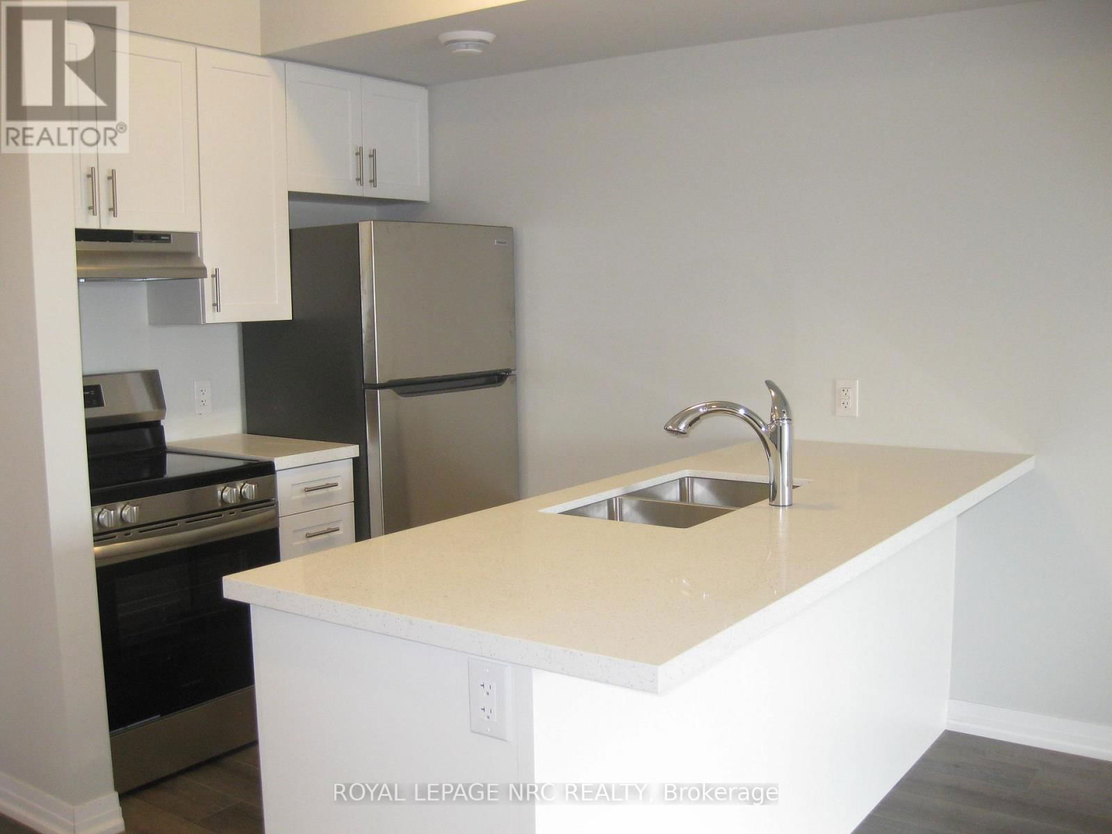 68 - 6705 CROPP STREET Image 5