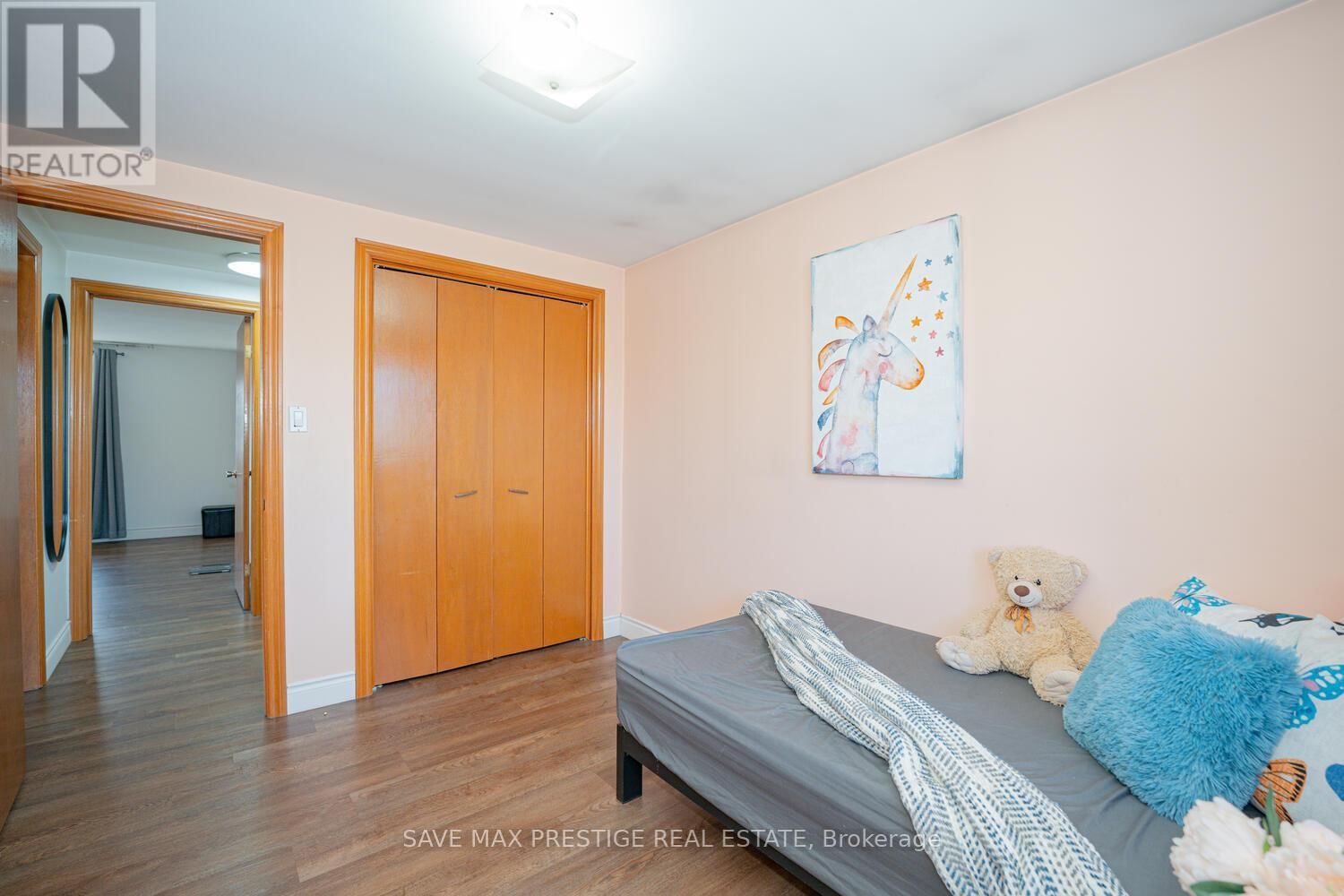 84 WIMBLETON CRESCENT Image 25
