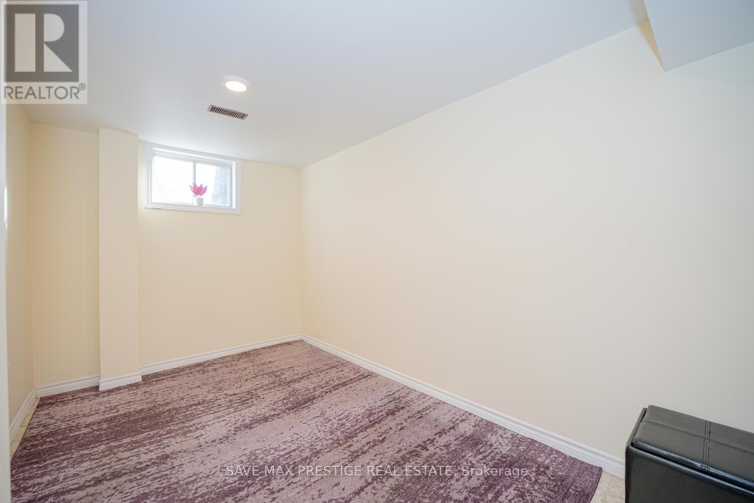 84 WIMBLETON CRESCENT Image 31