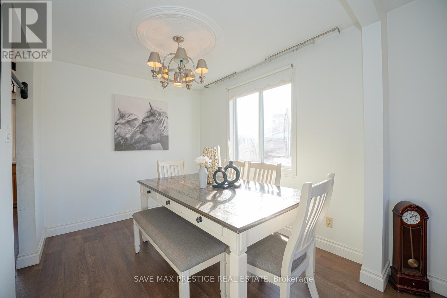 84 WIMBLETON CRESCENT Image 9