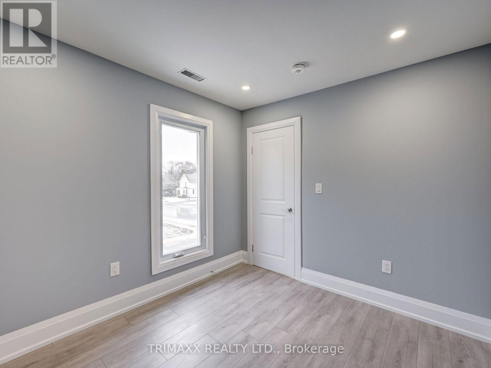 78 LIVINGSTON AVENUE Image 43